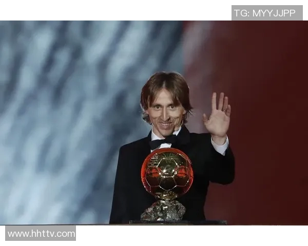 莫德里奇:传奇中场的辉煌历程与对足球的深刻影响 莫德里奇:传奇中场的辉煌历程与对足球的深刻影响