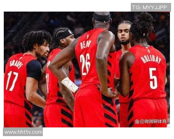 火箭队与雷霆队激战三月二十七日争夺季后赛席位的关键对决