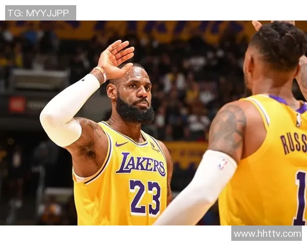 勇士与湖人季前赛精彩回顾视频全景呈现，球迷不容错过的对决时刻